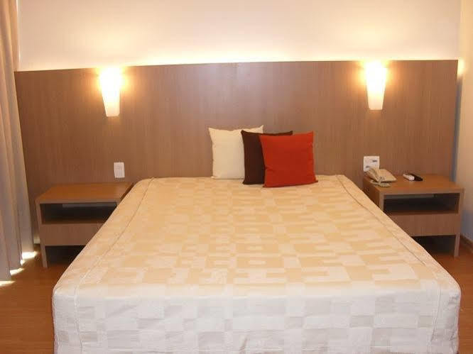 Sete Lagoas Residence Hotel エクステリア 写真
